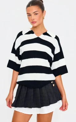 Black Pleated Textured Boucle Mini Skirt