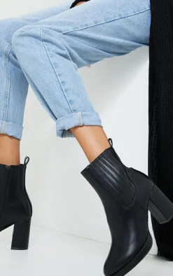 Black Slight Platform Chelsea Basic Heeled Ankle Boots