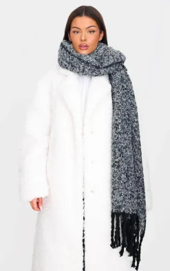 Black Super Soft Mini Blanket Scarf