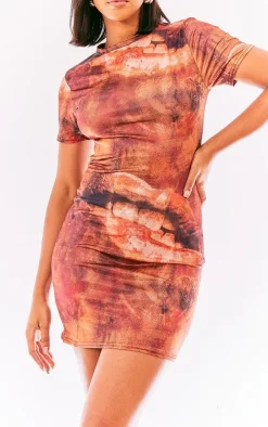 Brown Lips Print Slinky Cap Sleeve Bodycon Dress