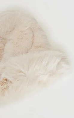 Cream Faux Fur Fluffy Trim Bucket Hat