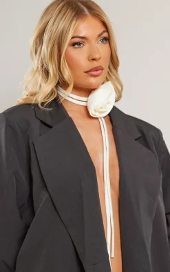 Cream Flower Tie Neck Corsage