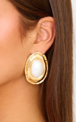 Gold Molten Oversized Pearl Detail Stud Earrings