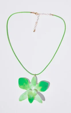Green Ombre Flower String Necklace