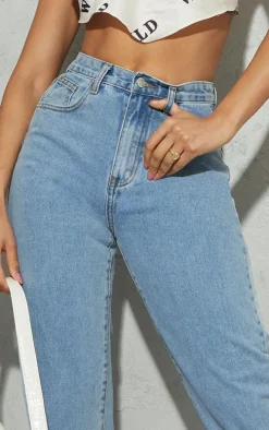 Light Blue Wash Bum Shape Mom Jeans