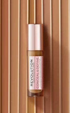 Makeup Revolution Conceal & Define Concealer C3