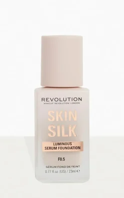 Makeup Revolution Skin Silk Serum Foundation F0.5