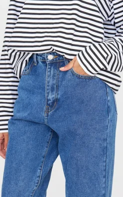 Mid Blue Wash Basic Straight Leg Jean