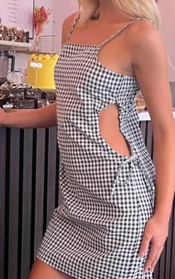 Monochrome Check Cut Out Ruched Side Bodycon Dress