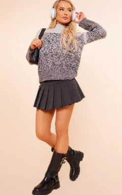 Monochrome Color Block Roll Neck Knitted Sweater