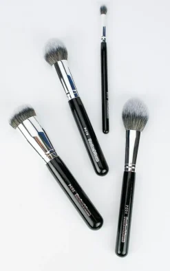 Peaches & Cream No 19 Black Foundation Brush