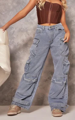 Petite Light Blue Wash Pocket Detail Wide Leg Jeans