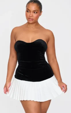 Plus Black Contrast Pleated Velour Bandeau Mini Dress