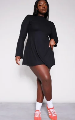 Plus Black Waffle Texture Flare Sleeve Shift Dress