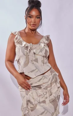 Plus Cream Mark Printed Ruffle Scoop Neck Top