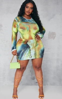 Plus Multi Body Print Low Rise Micro Mini Skirt