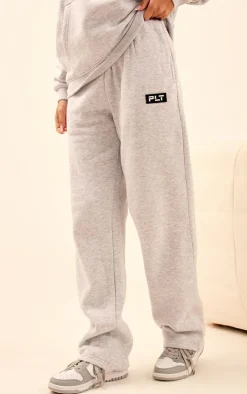 PRETTYLITTLETHING Ash Grey Logo Badge Detail Straight Leg Sweatpant