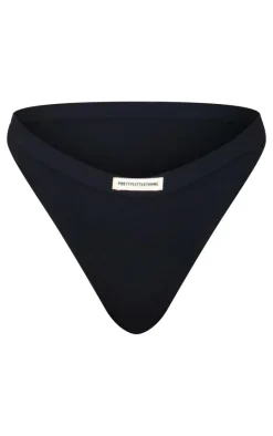 PRETTYLITTLETHING Black Badge Seamless Thong