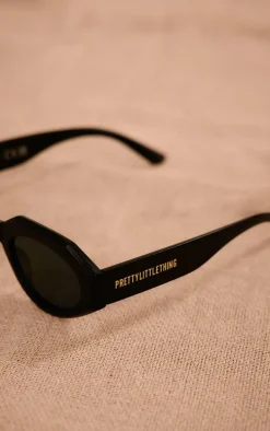PRETTYLITTLETHING Black Geometric Rectangular Sunglasses
