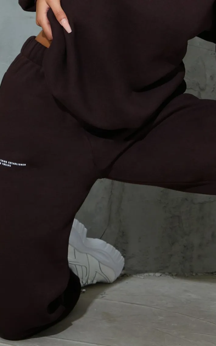 PRETTYLITTLETHING Chocolate Brown Est 2012 Sweatpant