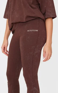 PRETTYLITTLETHING Chocolate Print Washed High Waist Flared Pants