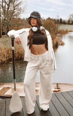 PRETTYLITTLETHING Cream Contrast Piping Detail Straight Leg Sweatpants