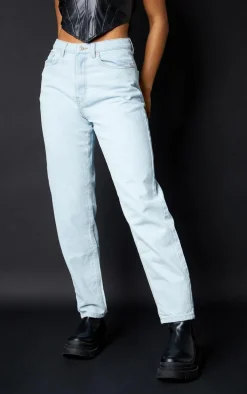 PRETTYLITTLETHING L30 Light Wash Mom Jeans