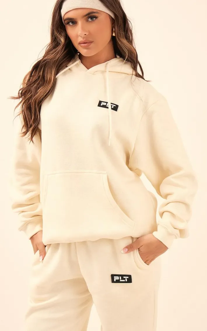 PRETTYLITTLETHING Logo Cream Badge Detail Straight Leg Sweatpants