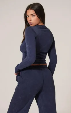 PRETTYLITTLETHING Navy Washed Longline Cotton Long Sleeve Fitted T-shirt