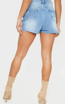 PRETTYLITTLETHING Petite Light Blue Wash Ripped Denim Mom Shorts