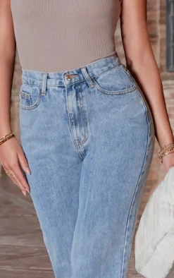 PRETTYLITTLETHING Petite Light Blue Wash Long Leg Straight Jeans