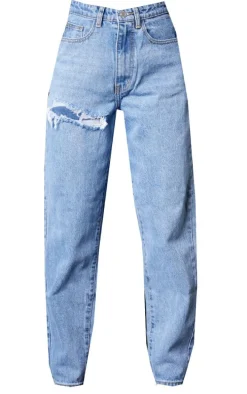 PRETTYLITTLETHING Petite Light Blue Wash Thigh Ripped Mom Jeans