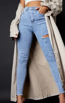 PRETTYLITTLETHING Petite Vintage Wash Thigh Rip Raw Hem 5 Pocket Skinny Jeans