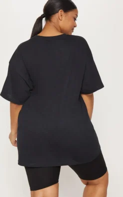 PRETTYLITTLETHING Plus Black Graphic Front T-Shirt