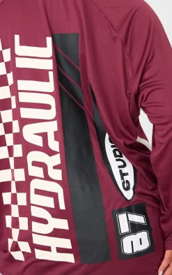 PRETTYLITTLETHING Plus Burgundy Studio Mode Long Sleeve Football T-shirt