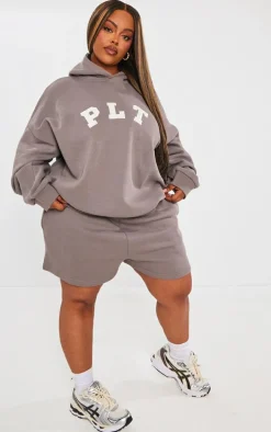 PRETTYLITTLETHING Plus Charcoal Logo Oversized Sweat Shorts