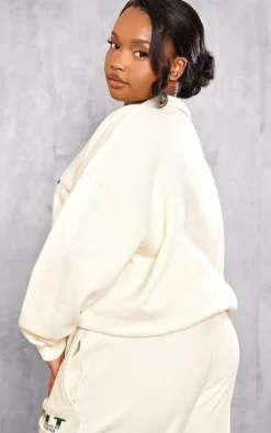 PRETTYLITTLETHING Plus Cream Athletics Club Embroidered Sweatshirt