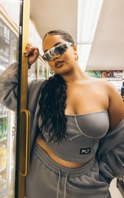 PRETTYLITTLETHING Plus Grey Washed Badge Detail Zip Up Hoodie