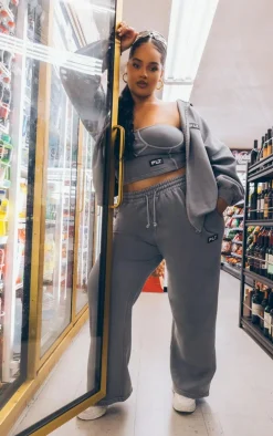 PRETTYLITTLETHING Plus Grey Washed Badge Detail Zip Up Hoodie