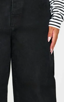 PRETTYLITTLETHING Plus Washed Black Boyfriend Jeans