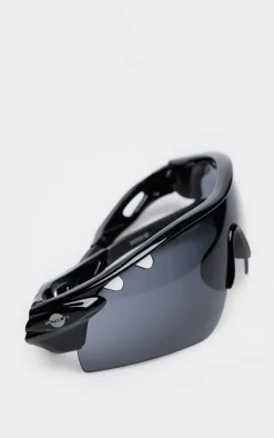PRETTYLITTLETHING RUN Black Cut Out Sporty Sunglasses