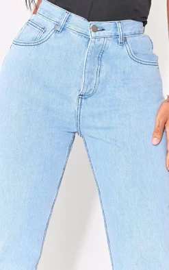 PRETTYLITTLETHING Shape Vintage V Front Waistband Straight Leg Jeans