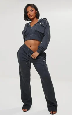 PRETTYLITTLETHING Shape Washed Charcoal Cargo Cropped Hoodie