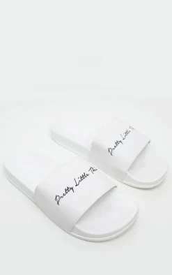 PRETTYLITTLETHING White Slides