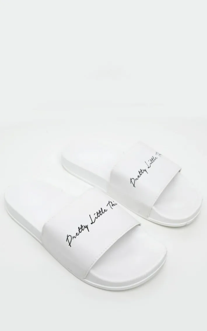 PRETTYLITTLETHING White Slides