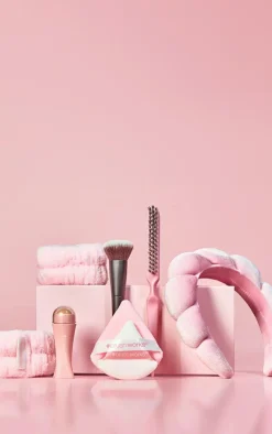 PRETTYLITTLETHING x Brushworks Beauty Box (Worth £40)