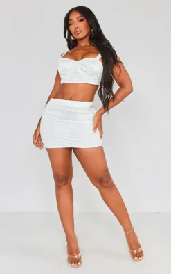 Shape White Embroidered Low Rise Mini Skirt