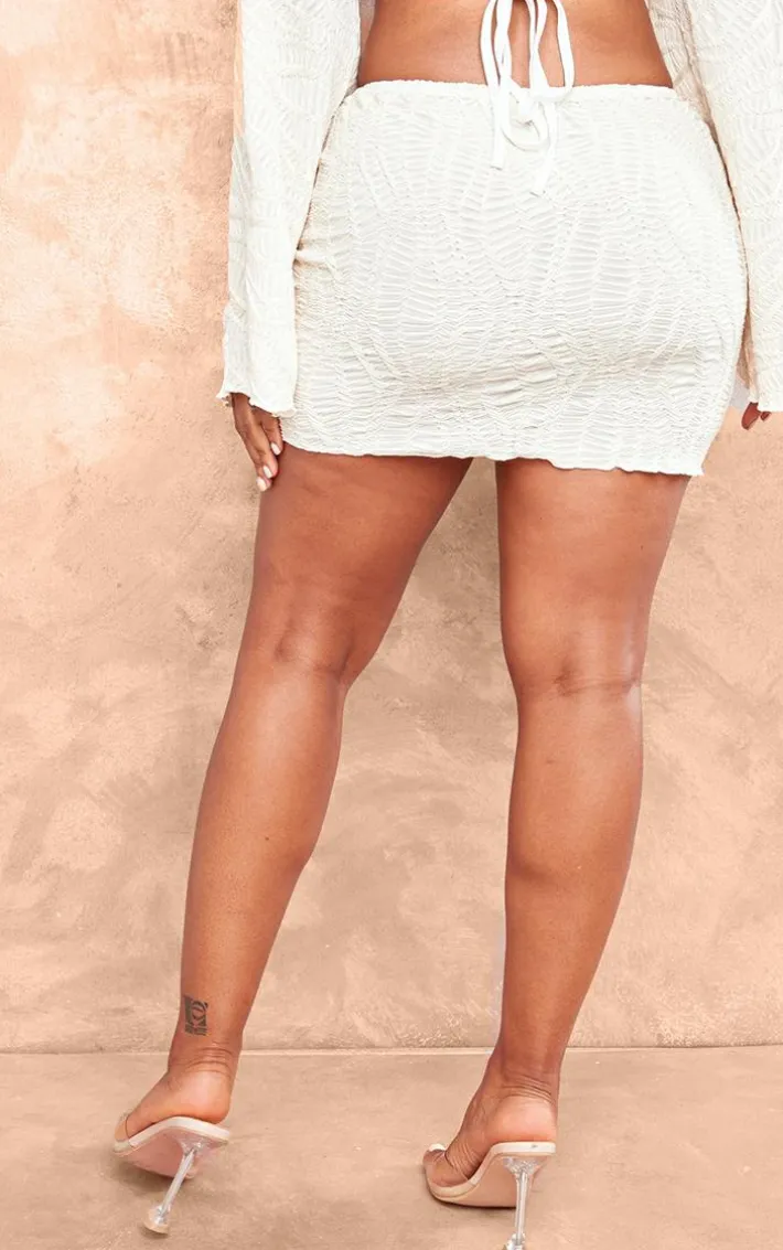 Shape White Textured Basic Low Rise Mini Skirt