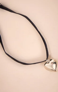 Silver Puff Heart Velvet Choker
