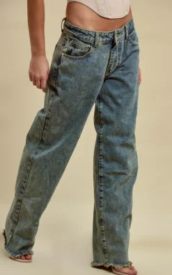 Vintage Wash Frayed Hem Boyfriend Jeans